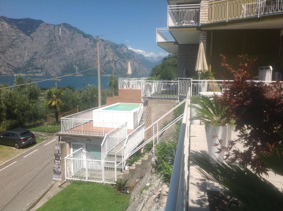 Villa Arianna Panoramic Apartments مالتشيزينيه المظهر الخارجي الصورة