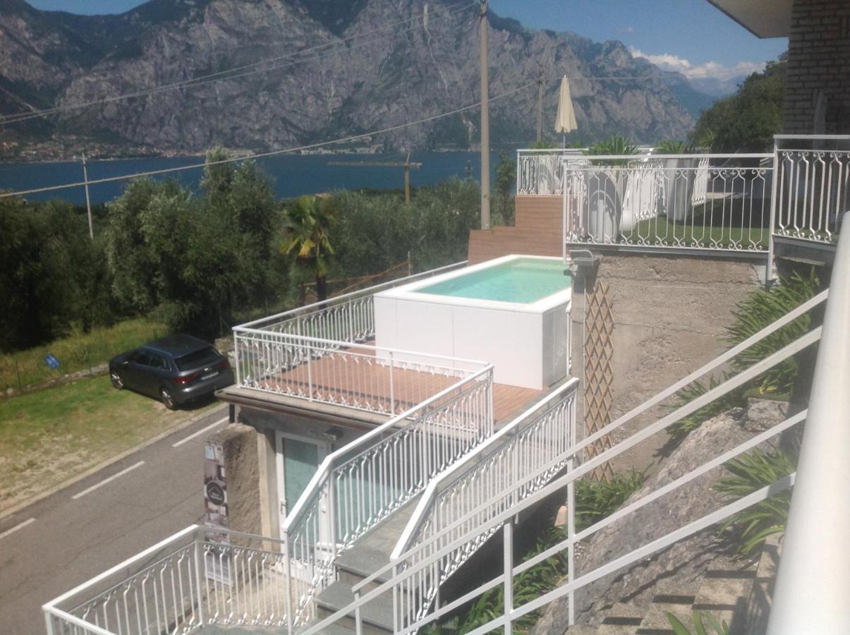 Villa Arianna Panoramic Apartments مالتشيزينيه المظهر الخارجي الصورة