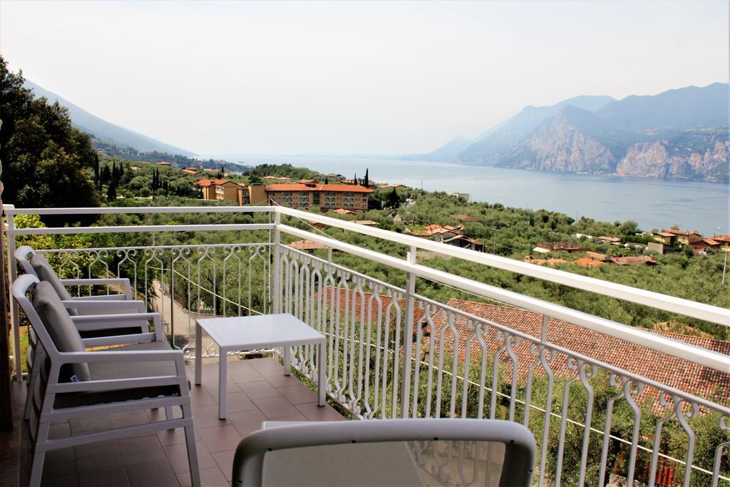 Villa Arianna Panoramic Apartments مالتشيزينيه المظهر الخارجي الصورة
